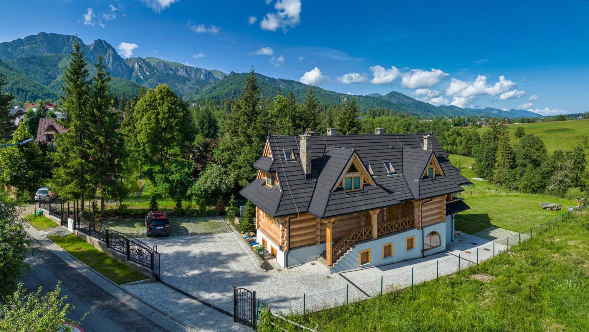 Superior Chalet