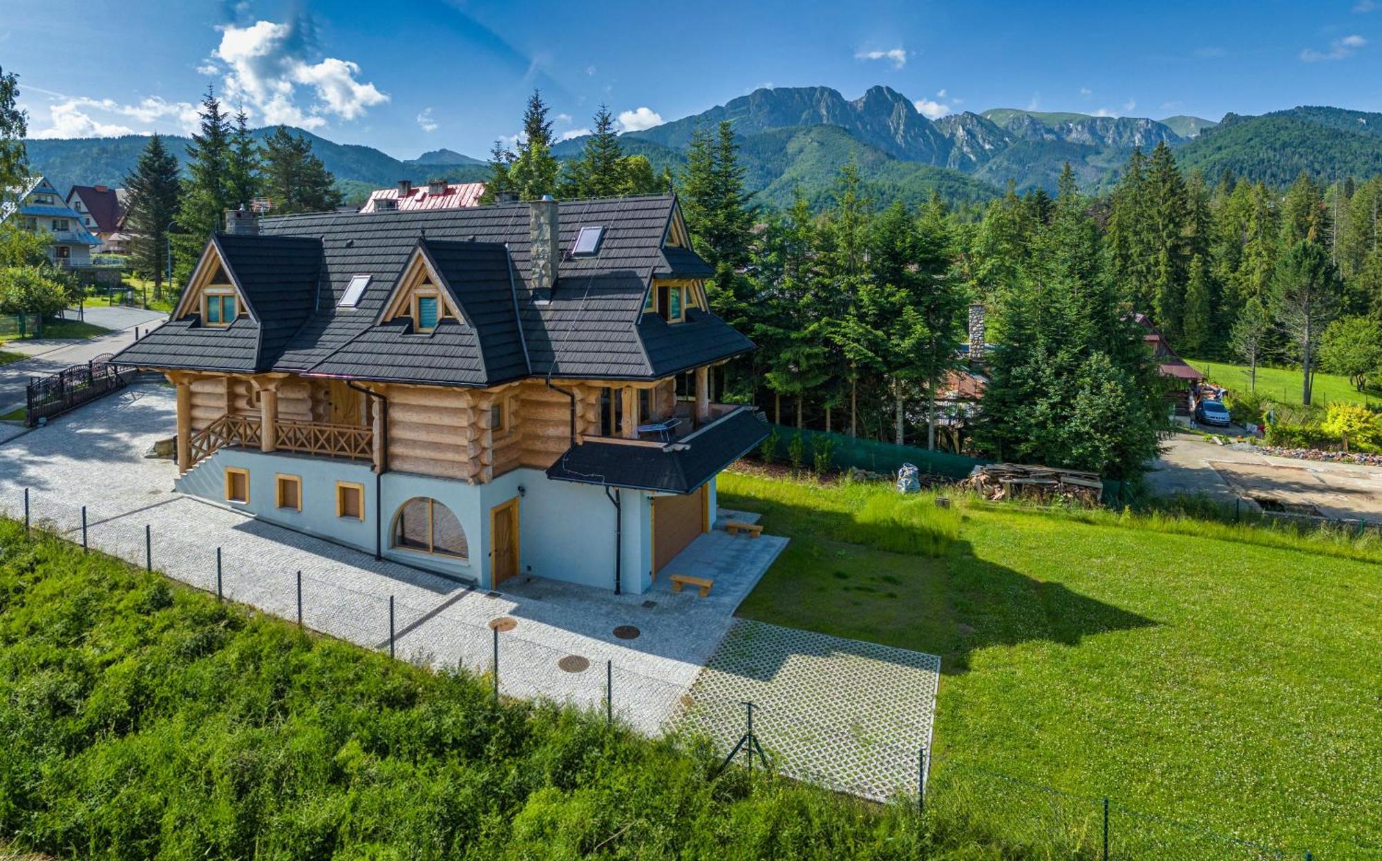 Superior Chalet